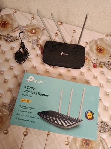 Digər auditexnika: Salam TP-link Ac750 modem satılır. 3 antenalı.karobka ve adapdırı