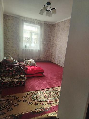 Продажа коттеджей и домов: Продается жилой дом с двором. - Планировка: несколько изолированных — 12