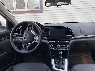 Hyundai: Hyundai Elantra: 2020 г., 1.6 л, Автомат, Гибрид, Седан — 5