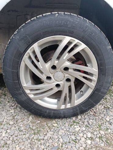 uc tekerli motosiklet: İşlənmiş Disk təkər Opel 185 / 65 / R 15, 5 Boltlu