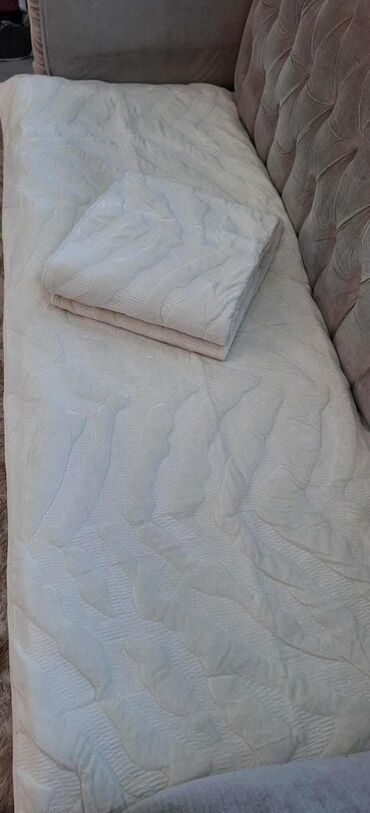 Prekrivači za nameštaj: Neklizajući, Za trosed — 6