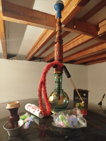Qəlyan, vayp və aksesuarları: Qəlyan abratqasiz.
Hər şeyi var
