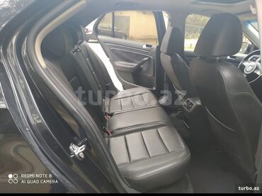 Volkswagen: Volkswagen Jetta: 2 l | 2009 il Sedan — 13