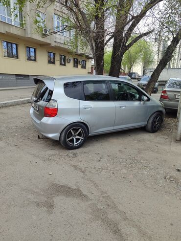 Honda: Honda Fit: 2002 г., 1.5 л, Вариатор, Бензин, Хэтчбэк
