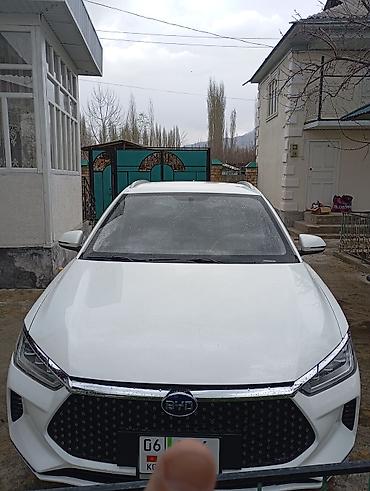BYD: BYD E2: 2021 г., Автомат, Электромобиль, Хэтчбэк — 1