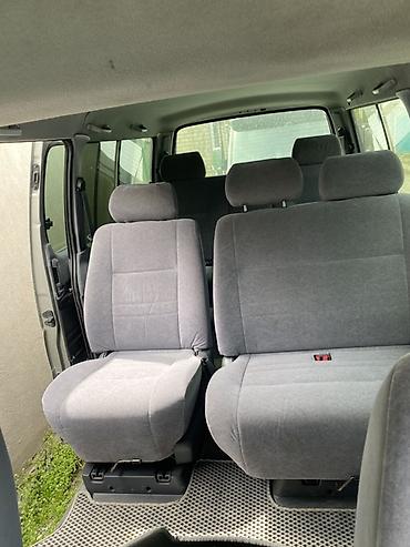 авари: Toyota Hiace: 2003 г., 2.5 л, Механика, Газ, Минивэн — 9
