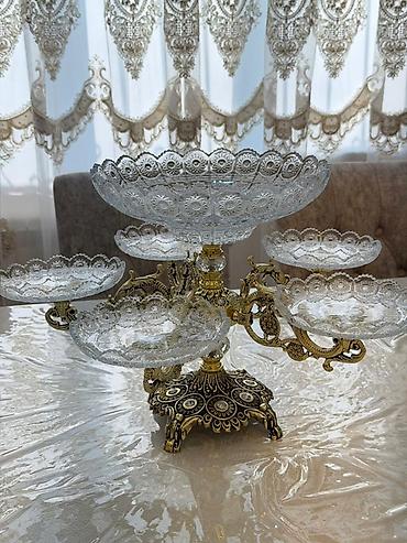 qızıl balıq: Zərif masa mərkəzliyi – 6 qablı meyvə və şirniyyat stendi - Material — 1
