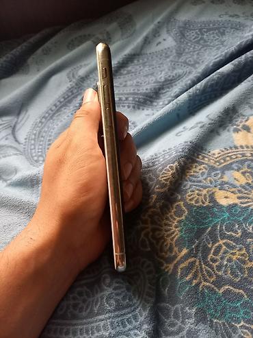ipone x barter: IPhone X, 64 GB, Gümüşü — 2