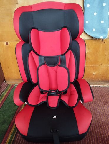 детский кресло: Автокресло, цвет - Красный, Б/у