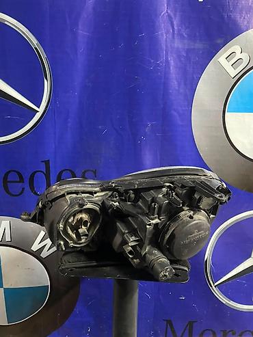 e 302: Передняя правая фара Mercedes-Benz 2004 г., Б/у, Оригинал, Япония — 2