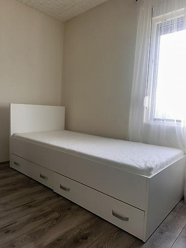 čile trenerka: Jednokrevetni krevet sa fiokama + dušek - Moderan, minimalistički — 2