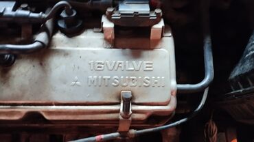 Toyota: Toyota Avensis sedan - Kuzov: 4 qapılı sedan, boz rəng - Salon: bej — 12