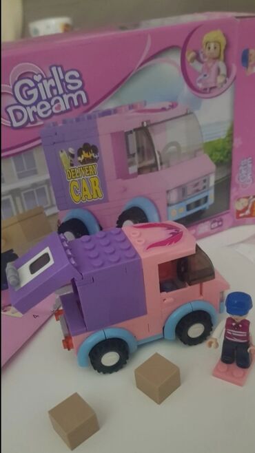 polovne igračke: Sluban - za devojcice, Girls dream- set kombi sa figuricom, sa svim