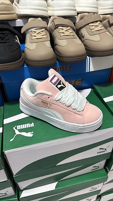 Krossovkalar: Puma Suede XL uşaq idman ayaqqabısı - Rəng: açıq çəhrayı üstlük, ağ — 1