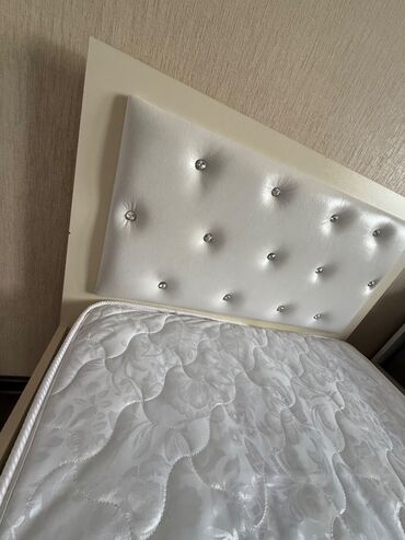 Yeni, Təknəfərlik çarpayı, Bazalı, Matras ilə, Siyirməsiz, Türkiyə