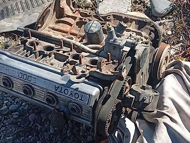 дрос: Бензиновый мотор Toyota 2 л, Б/у — 1