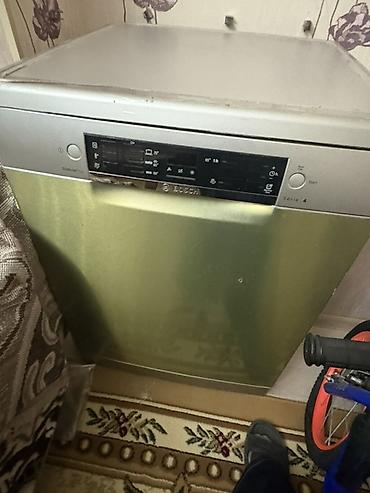 Qonaq otağı dəstləri: Jurnal masası, Dolab, Komod — 21