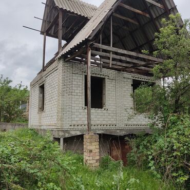 продается жилой дом с большим участкам в село кунтуу: 70 м², 4 комнаты, Требуется ремонт Без мебели