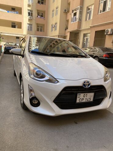 toyota corolla 2020 qiymeti: Toyota Prius: 1.5 l | 2015 il Hetçbek