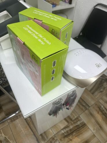 Лампы для маникюра: Профессиональная LED лампа для сушки гель-лака от DRIA. Идеально