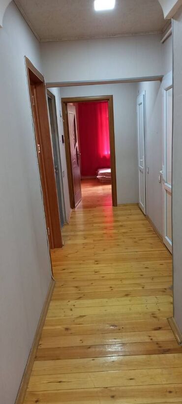 Uzunmüddətli kirayə mənzillər: Telnovda kirayə ev verilir. Şəkildə görünən əşyalarla verilir. İstilik — 3