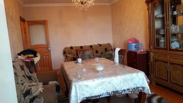 Köhnə tikili: Bakı, Bakıxanov qəs., 3 otaqlı, Köhnə tikili, 70 kv. m — 1