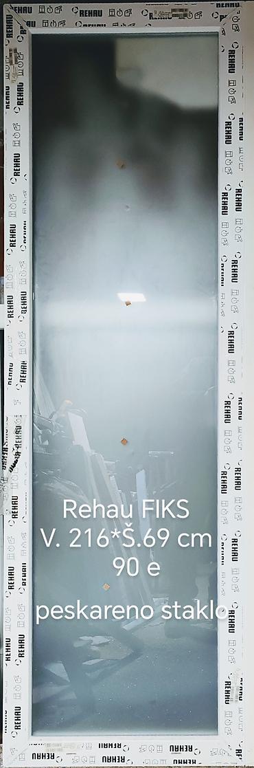 komode: Rehau fiksni prozor sa peskarenim staklom. - Tip: fiksni — 1