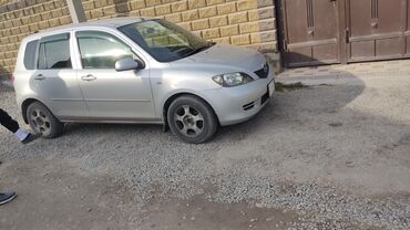 Mazda: Год-2003
объем -1.3