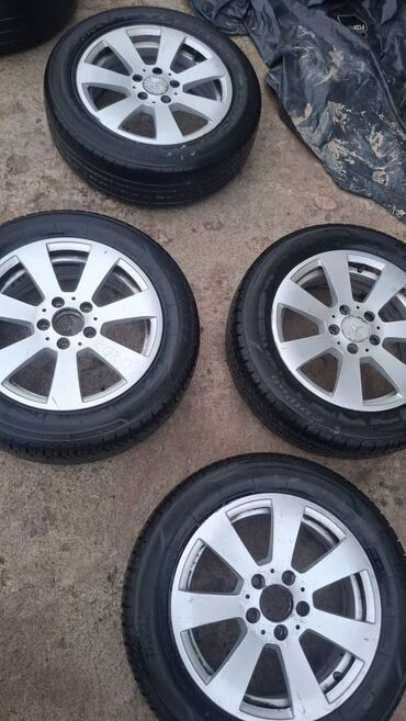 Шины: Продаются Комплект шин Есть два размеры Blizzak 235/60 r17 Blizzak — 10