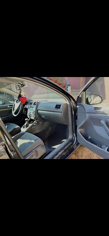 pr auto lajkovac: Volkswagen Golf V – hečbek, crna boja, 5 vrata. Glavne — 5