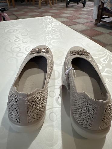 этно кийим: Продаю женские туфли SKECHERS . Были куплены в США для матери но — 3