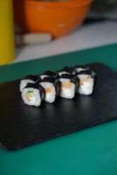 Готовые блюда, кулинария: Пицца и роллы – набор блюд для любителей японской и итальянской кухни — 7