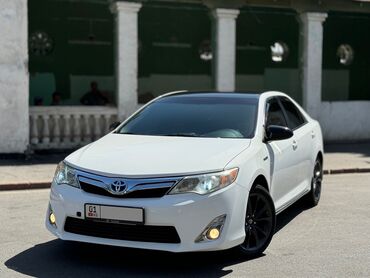 камри 2014: Toyota Camry: 2014 г., 2.5 л, Вариатор, Гибрид, Седан