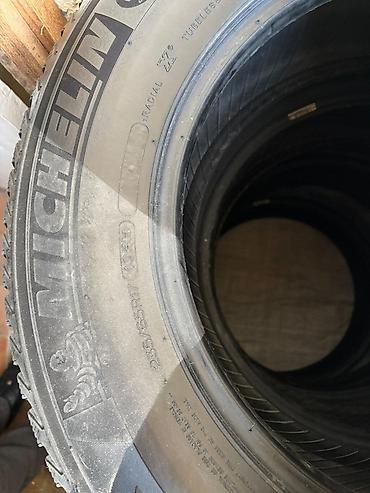cd disklər: İşlənmiş Şin Michelin 235 / 65 / R 17 — 2