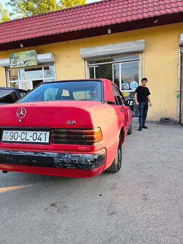 mercedes stop 2000: Mercedes-Benz 190: 2 l | 1991 il Sedan — 10