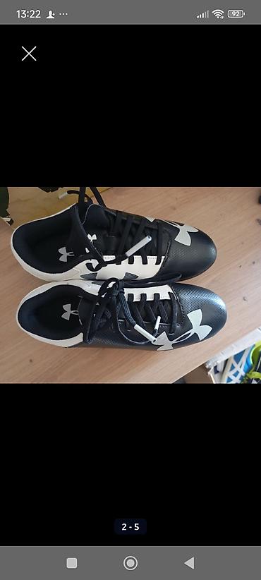 puma crna: Under Armour kopačke za fudbal – crno‑bele 32/gaz20cm - Model sa — 2