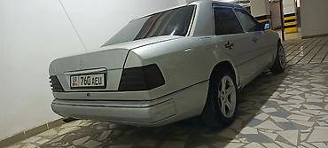Mercedes-Benz W124: 1993 г., 2.2 л, Кол менен иштөөчү, Бензин, Седан — 4