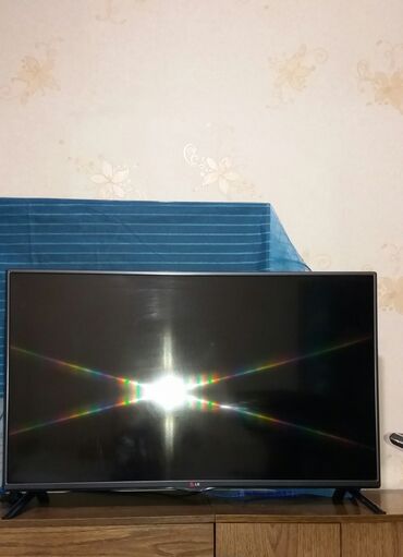 реклама на led мониторе: Продаю телевизор . LG Диагональ 110 см . С тонкими рамками LED -
