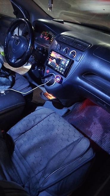 toyota hice: Honda Civic: 2002 г., 1.5 л, Механика, Газ, Хэтчбэк — 5