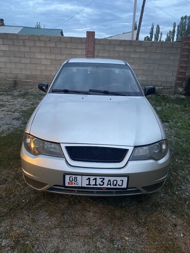 вариянт авто: Daewoo Nexia: 2009 г., 1.5 л, Механика, Бензин, Седан