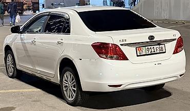 BYD: BYD E5: 2019 г., Электромобиль, Седан — 4