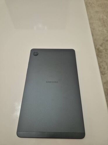 Samsung: İdeal vəziyyətdə olan, hədiyyə olunmuş və istifafə edilməmiş yeni
