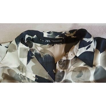 Košulje: Zara, M, Saten, Cvetni, bоја - Šareno — 10