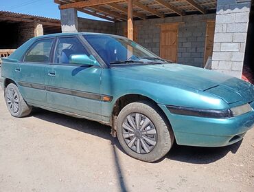 продаю спада: Mazda 323: 1992 г., 1.8 л, Механика, Бензин, Хэтчбэк