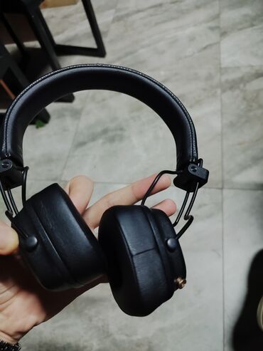 Наушники: Полноразмерные, Marshall, Б/у, Беспроводные (Bluetooth), Классические