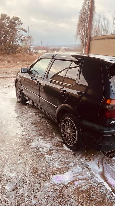 Volkswagen: Volkswagen Golf: 1995 г., 2 л, Механика, Бензин, Хэтчбэк — 4
