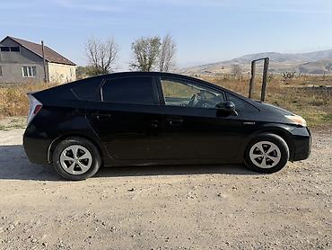 гибридный автомобиль купить: Toyota Prius: 2013 г., 1.8 л, Вариатор, Гибрид, Хэтчбэк — 3