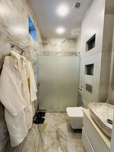 Həyət evləri və villaların satışı: Günlük Bağ evi isti baseyn parnoy hamalı ve bircox şey ile buyurub — 7