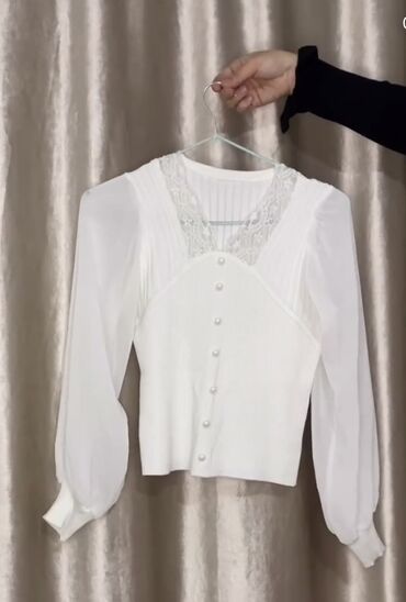 длинная белая блузка: Рубашка, Приталенная модель, Без воротника