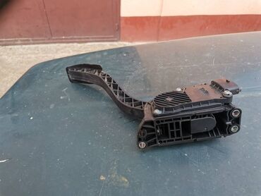 Auto delovi: Pedala gasa elektronska Lada 21214i Nivu . Polovno, ocuvano. Skinuto — 6